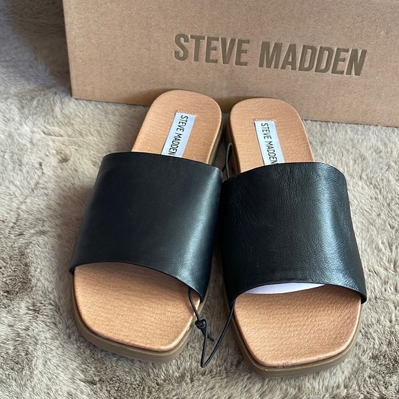 Steve Madden - Leather Sandals - Picture 2 of 8